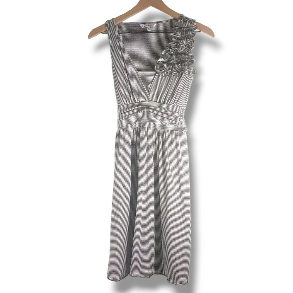Speechless dress womens Small sleeveless striped grey white ruffle detail